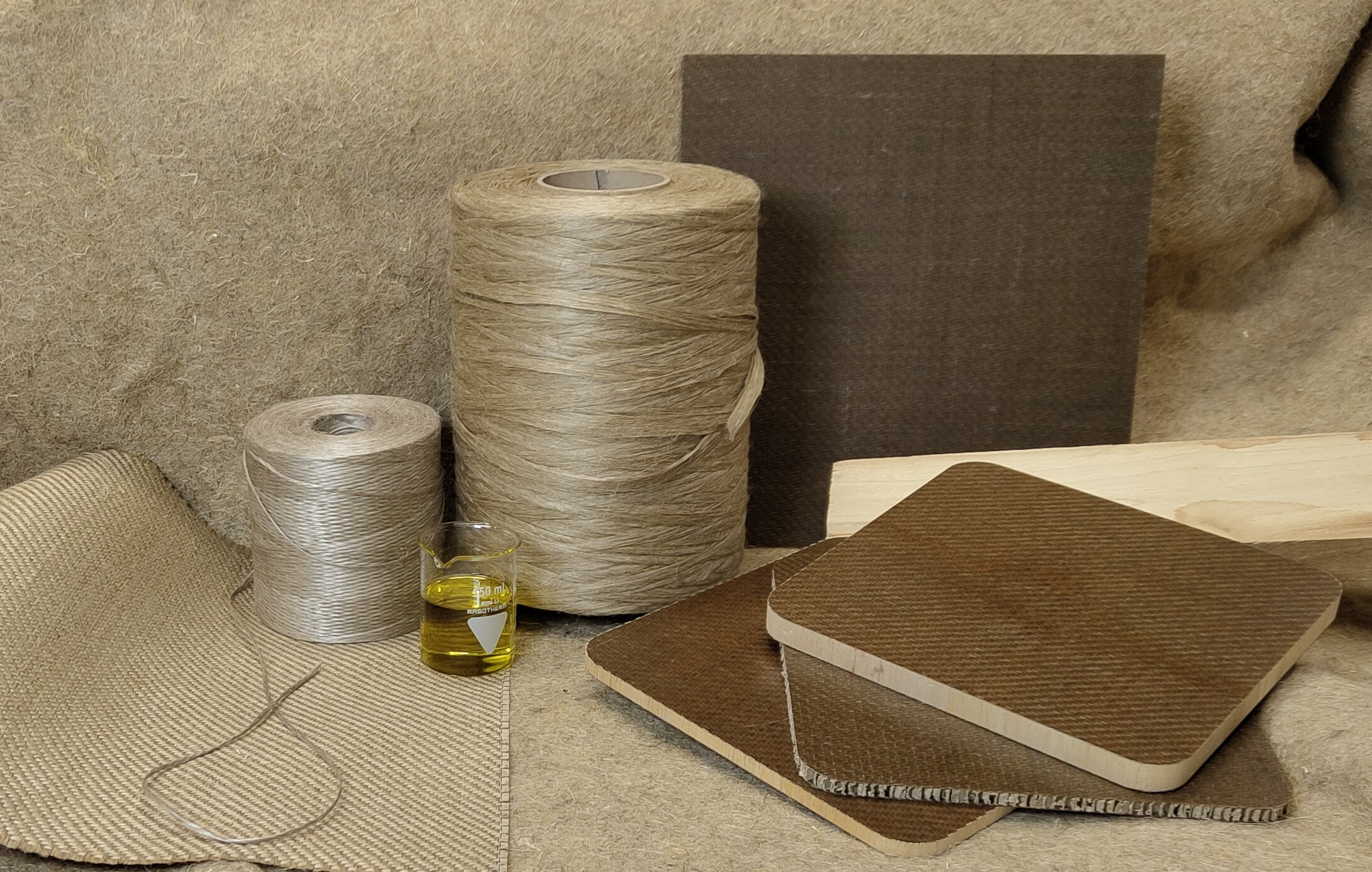 Naturfasermaterialien, Fasern, Platten, Harz