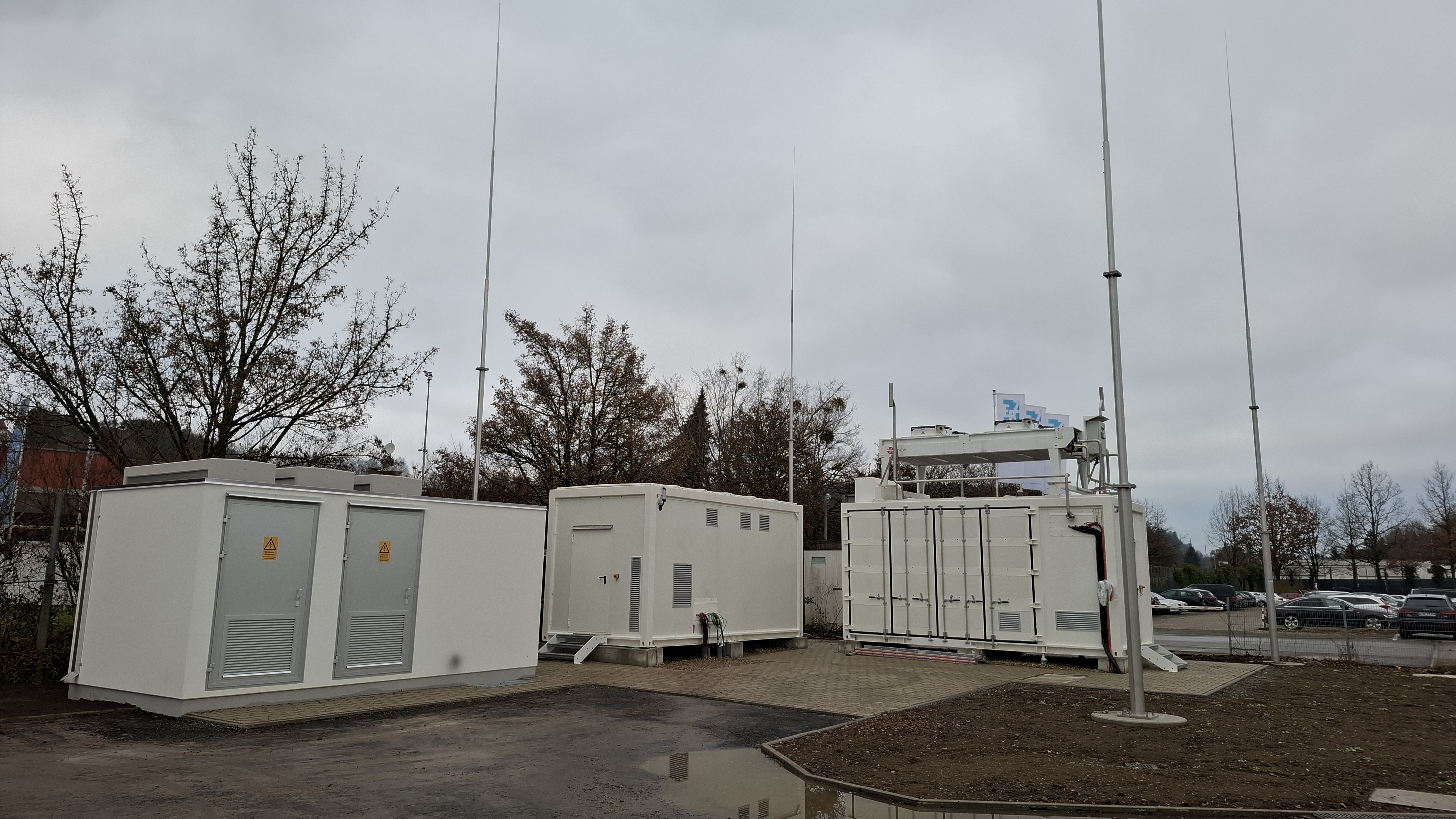 Several containerized modules of an outdoor electrolysis plant