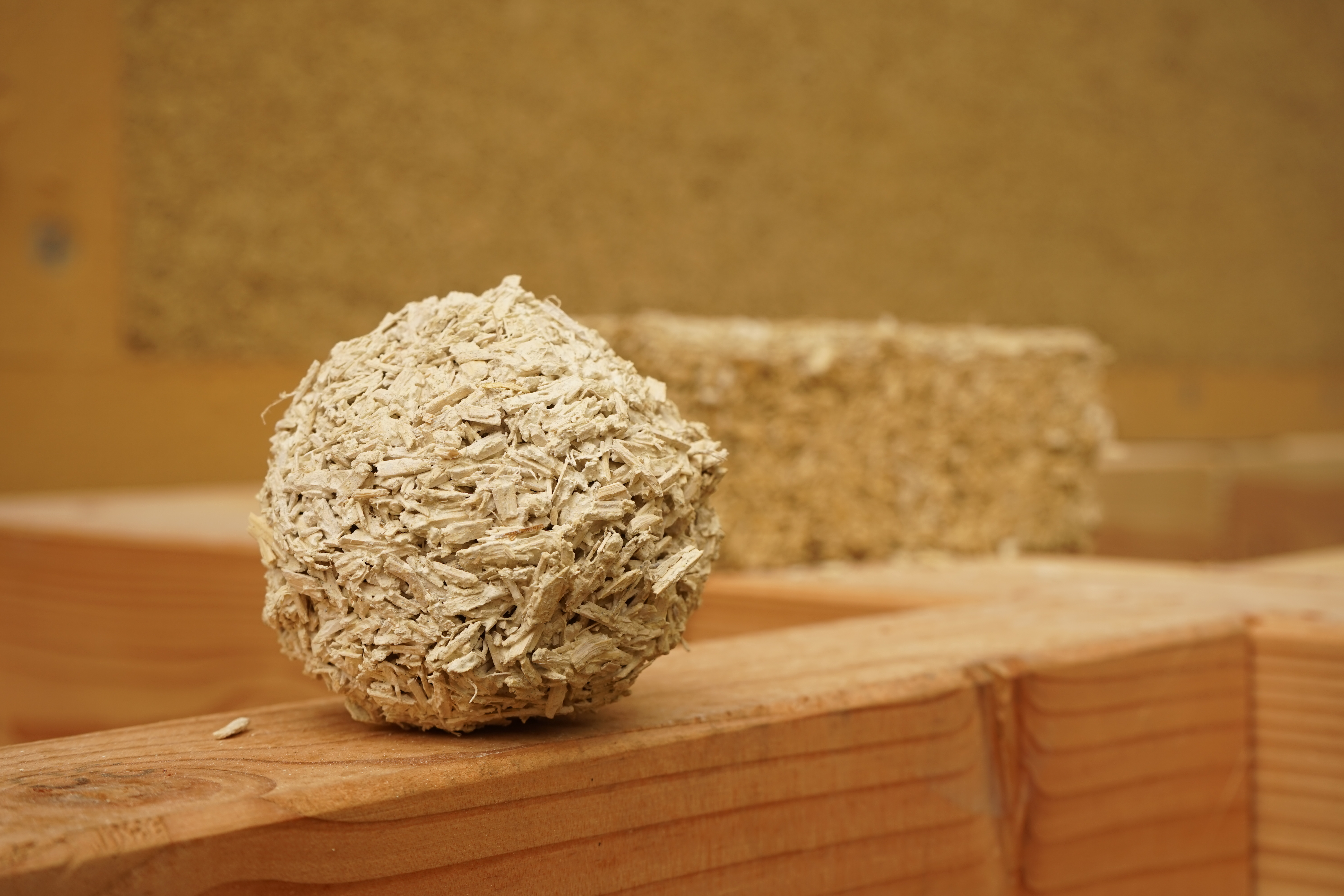 Hochwertige und schadstofffreie Baustoffe vom Hanfingenieur.