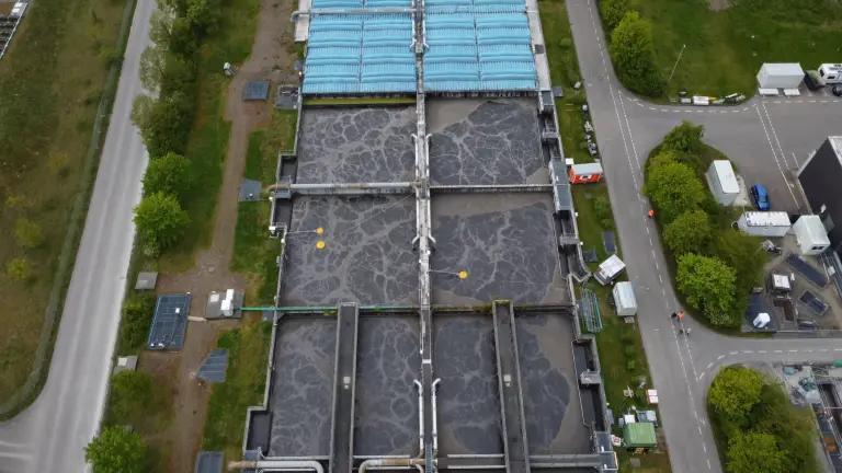 biologischen Abwasserreinigung mit Messhauben