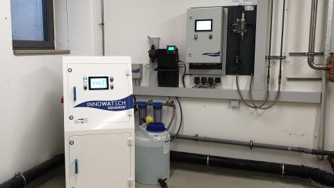 Installation Aquadron INNOWATECH avec centre de multimesure pour le traitement de l'eau potable dans les hôpitaux